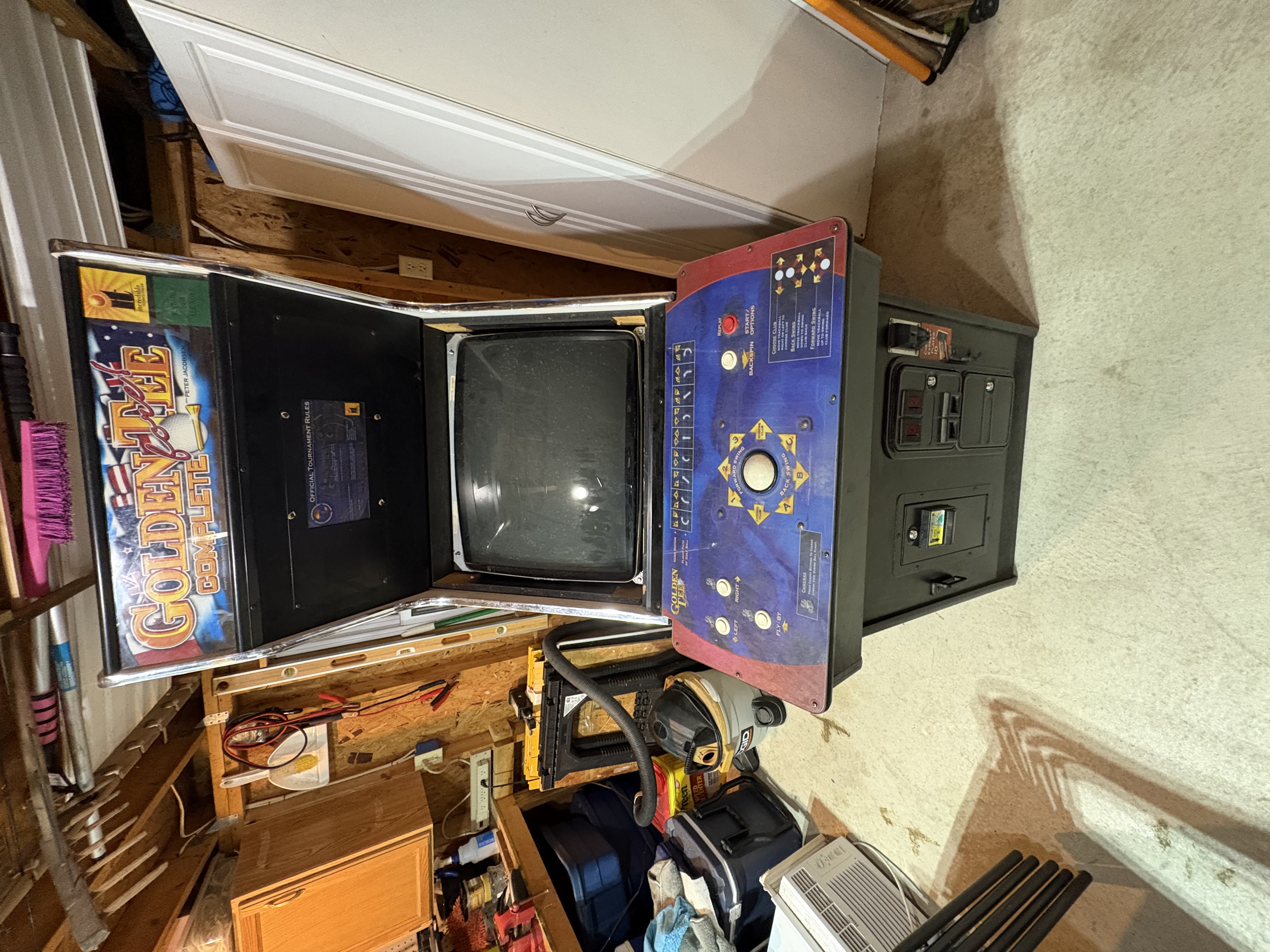 Golden Tee Fore! Complete cabinet, just arrived